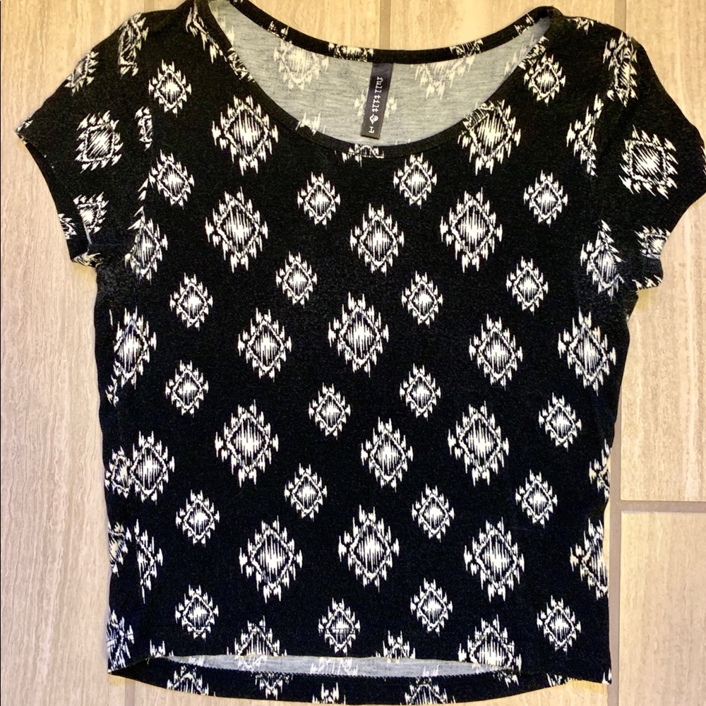 Black and white crop top